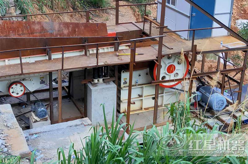 環(huán)保顎式破碎機(jī)處理現(xiàn)場(chǎng) 環(huán)保顎式破碎機(jī)處理現(xiàn)場(chǎng)