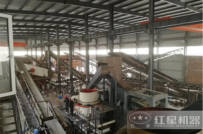 花崗巖制砂現場 花崗巖制砂現場